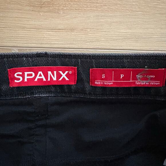 SPANXshape Authentic 360 90s Straight Leg Ankle Jeans Black S Tall - Picture 3 of 13